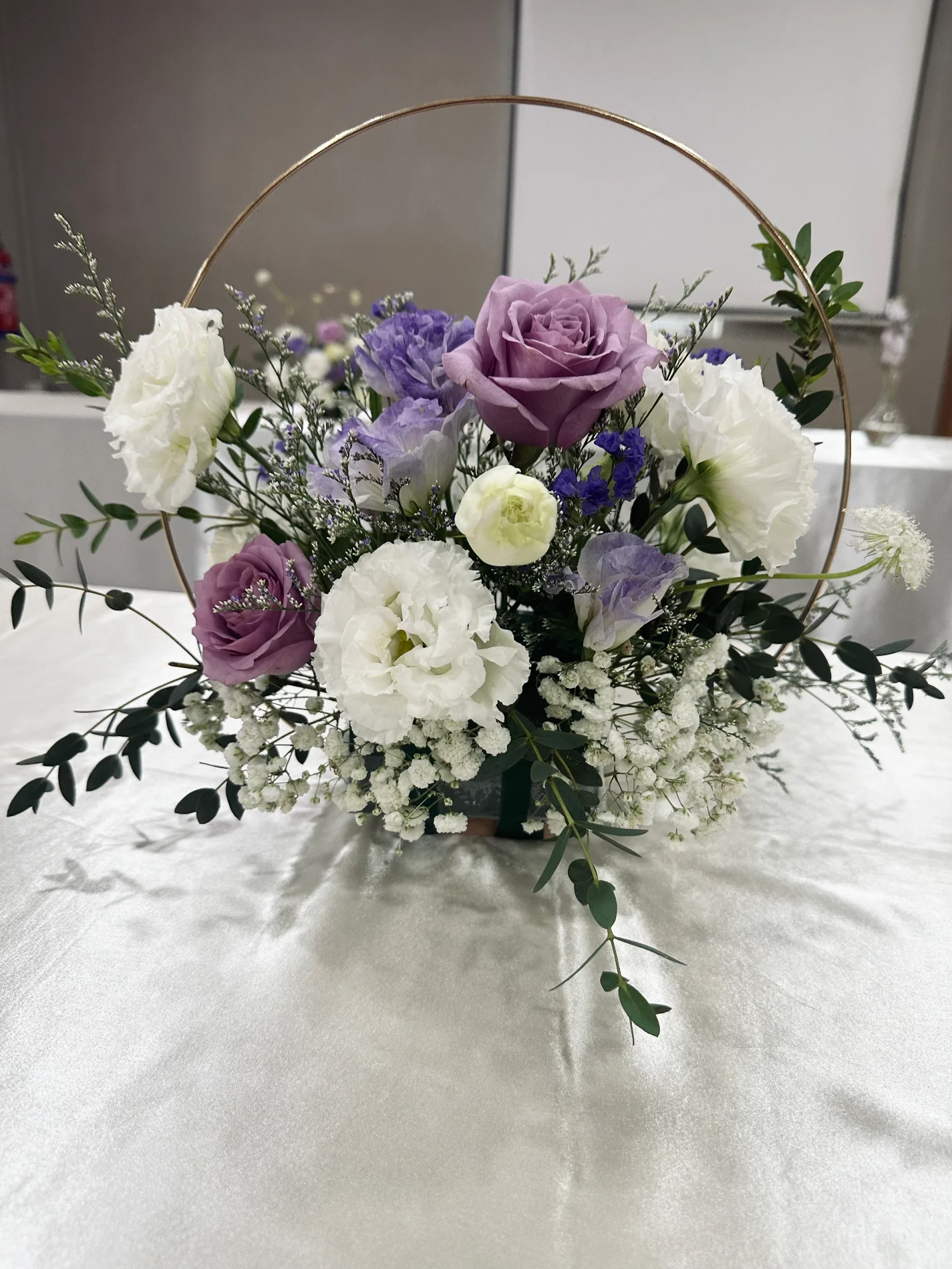 Lilac & white centrepiece